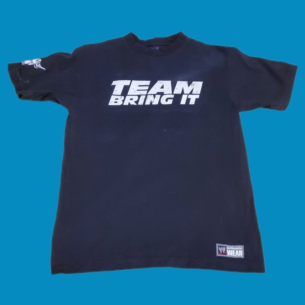The rock wwe shirt size medium